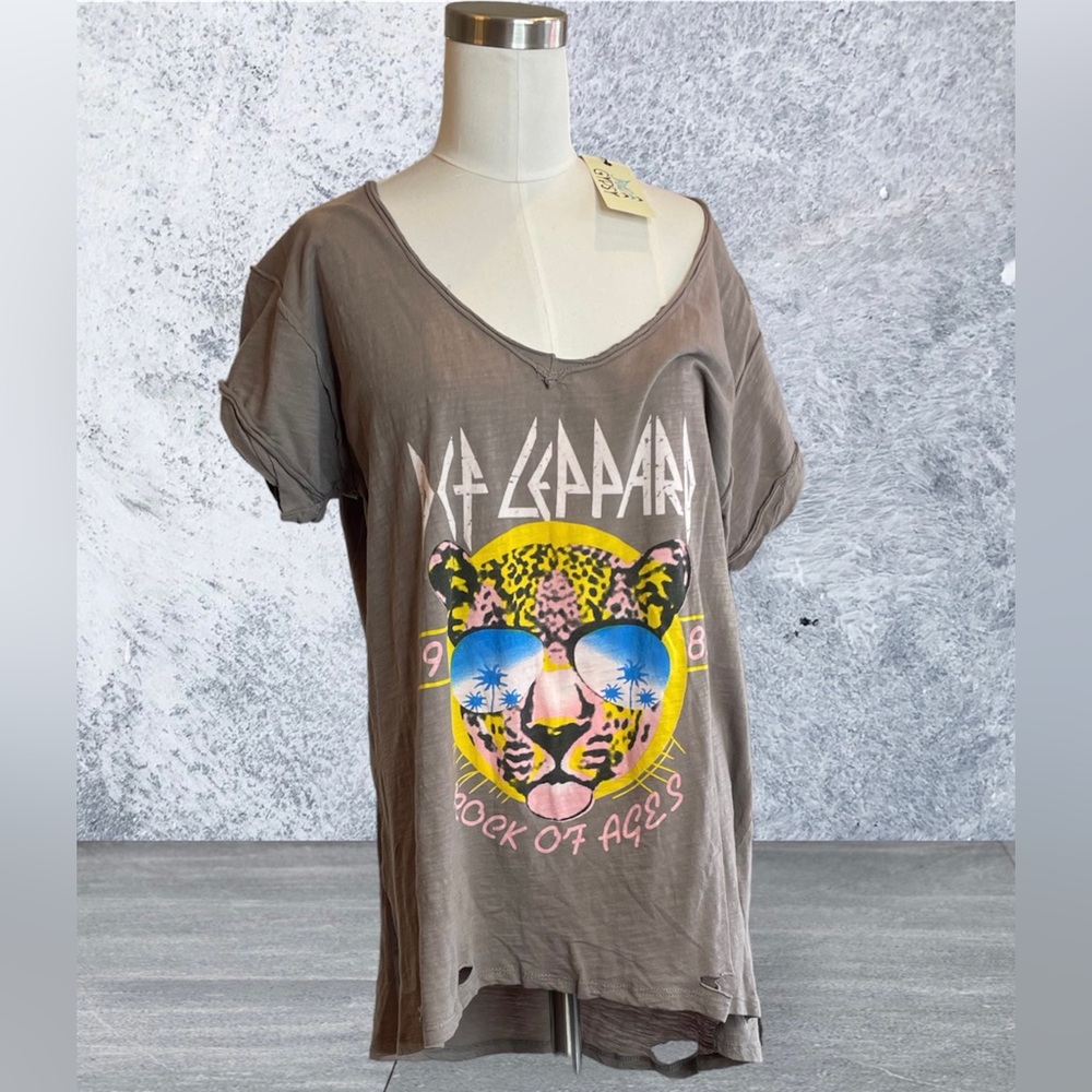 Jaded Gypsy-Def Leppard T